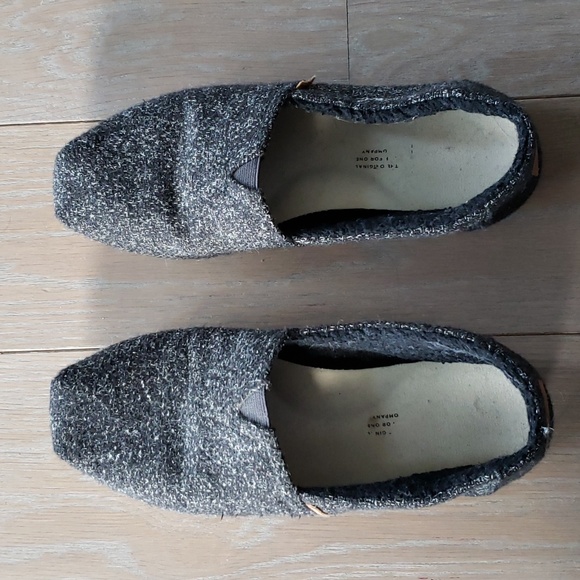 TOMS Dark Grey Size 8 - Picture 1 of 4